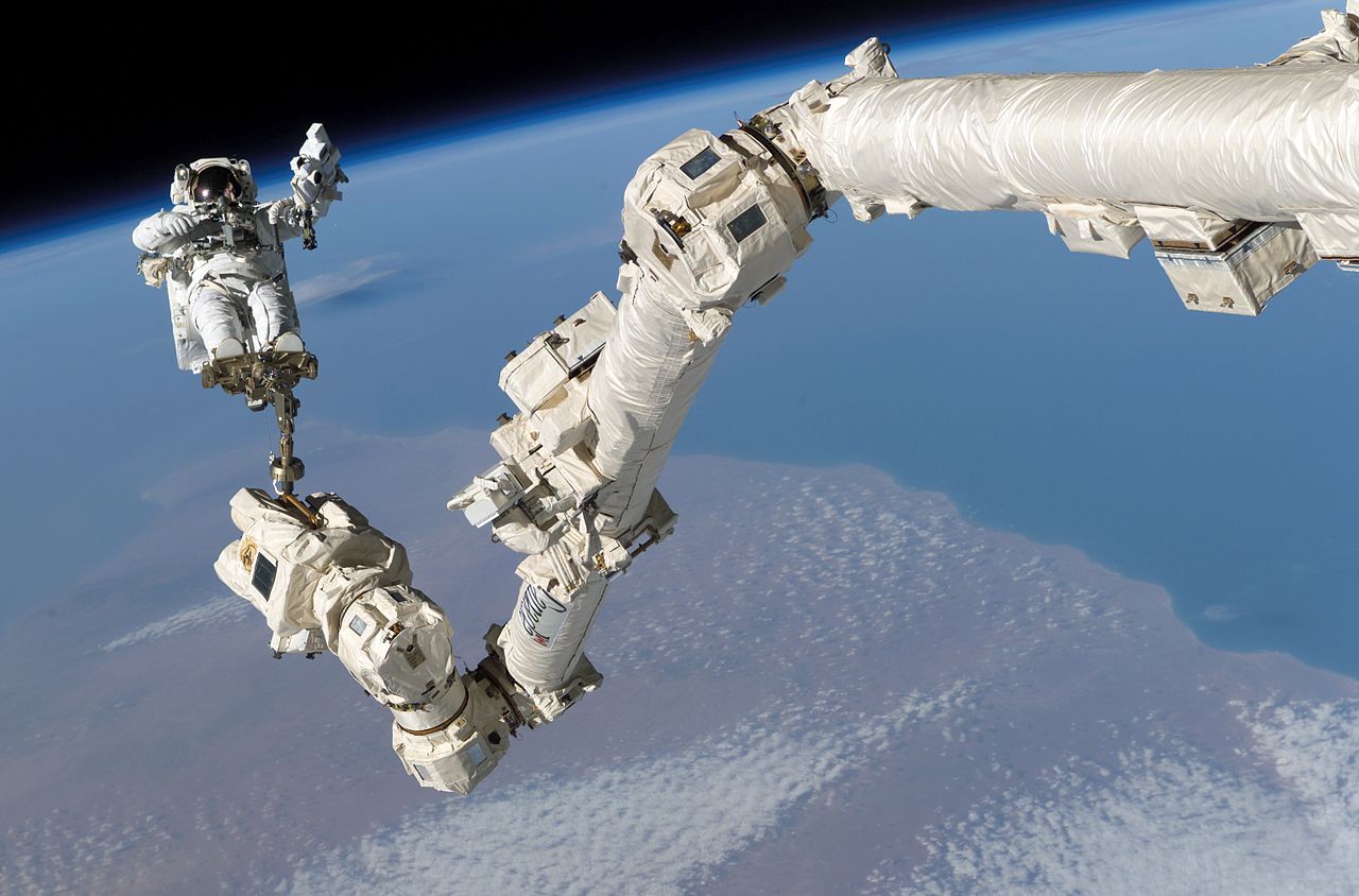 探秘应用在国际太空站上的机械手臂