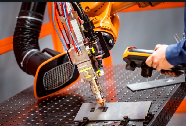 工业机器人为什么需要PLC技术？