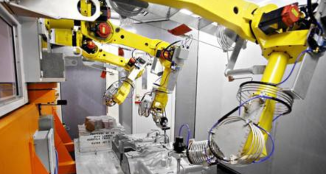 划重点：工业机器人和机械手臂的区别