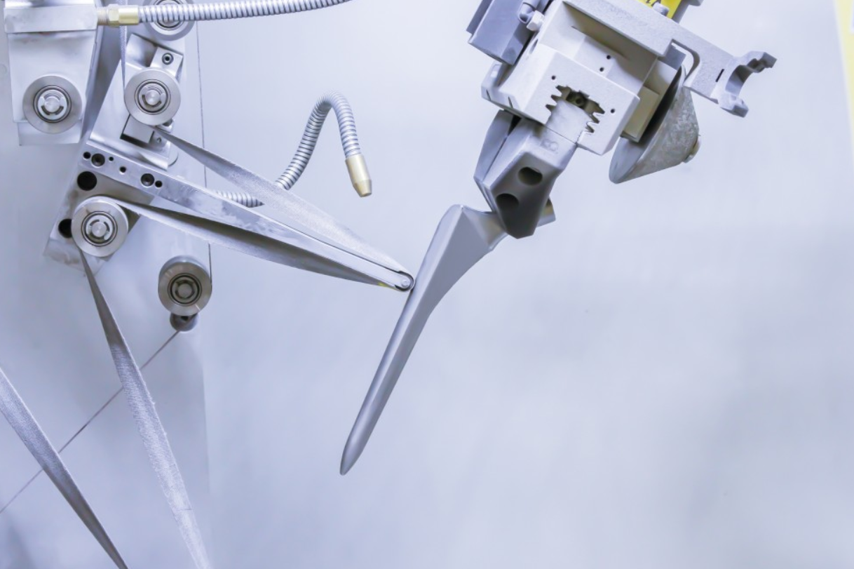 AV＆R将机器人表面处理经验应用于整形外科植入物的生产