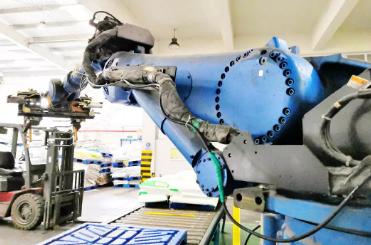 对工业机器人进行润滑保养的重要性
